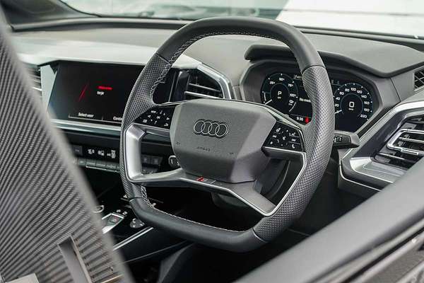 2024 Audi Q4 e-tron 55 F4