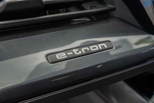 2024 Audi Q4 e-tron 55 F4