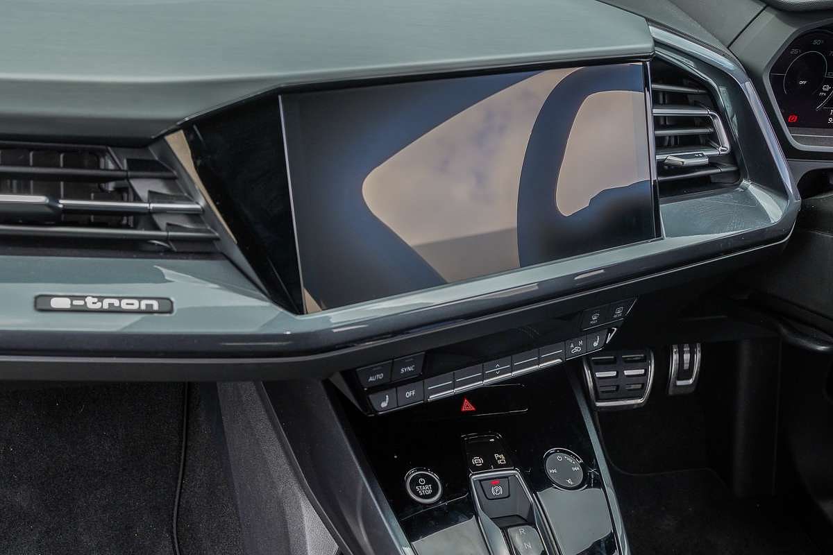 2024 Audi Q4 e-tron 55 F4