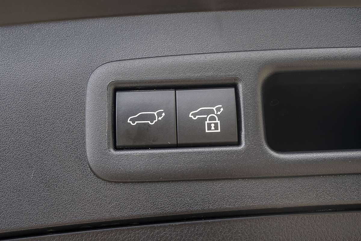 2023 Lexus UX UX250h Luxury MZAH10R