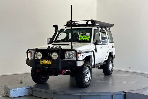2011 Toyota Landcruiser Workmate VDJ76R