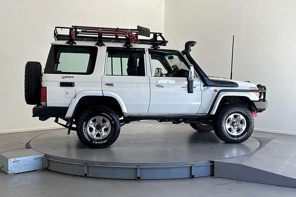 2011 Toyota Landcruiser Workmate VDJ76R