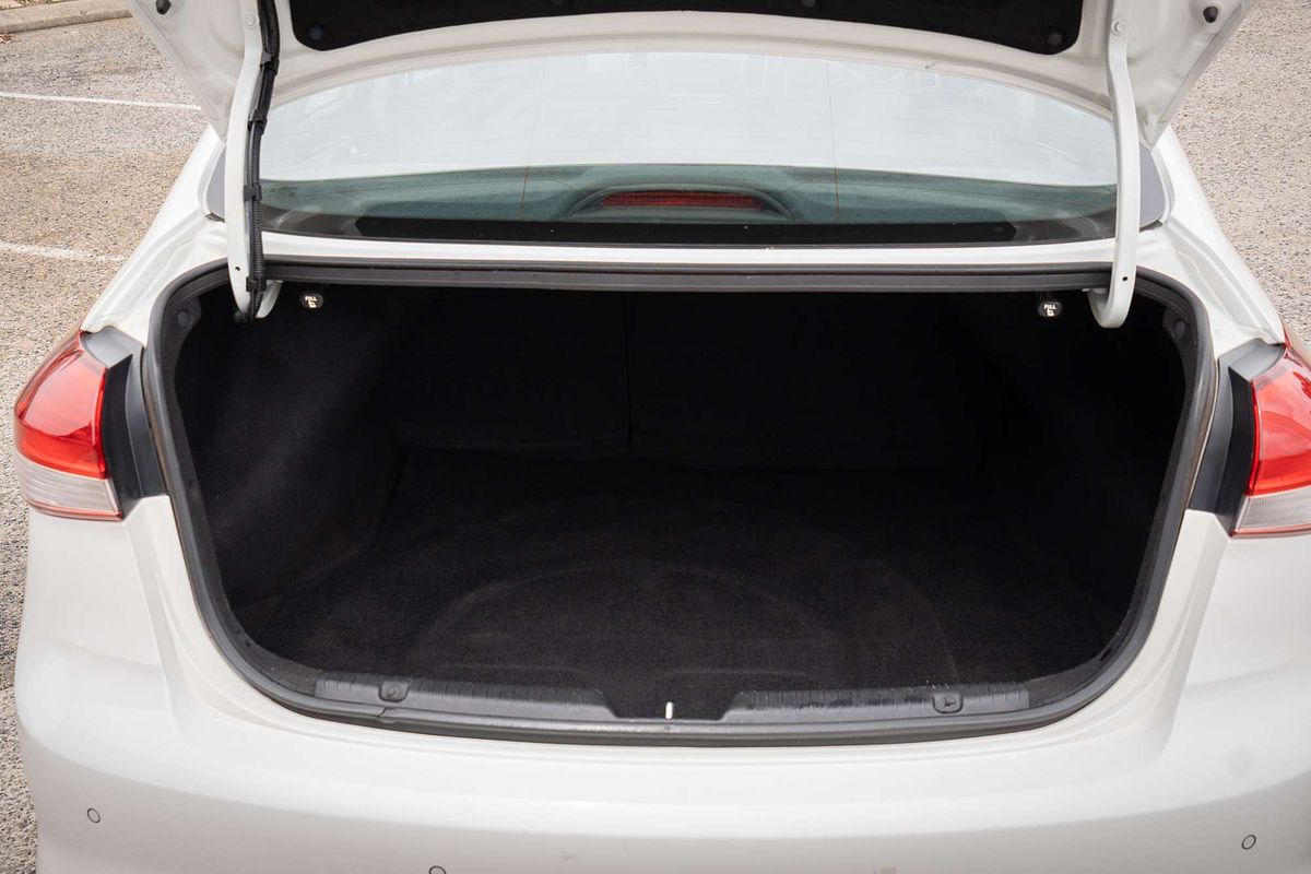 2017 Kia Cerato S YD