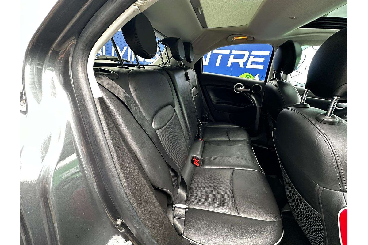 2017 Fiat 500X Lounge 334