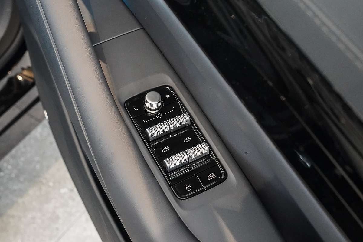 2025 Geely EX5 Inspire E245