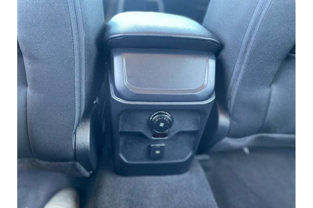 2025 Ford Everest Ambiente 2.0L