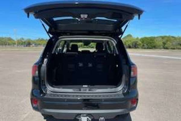 2025 Ford Everest Ambiente 2.0L