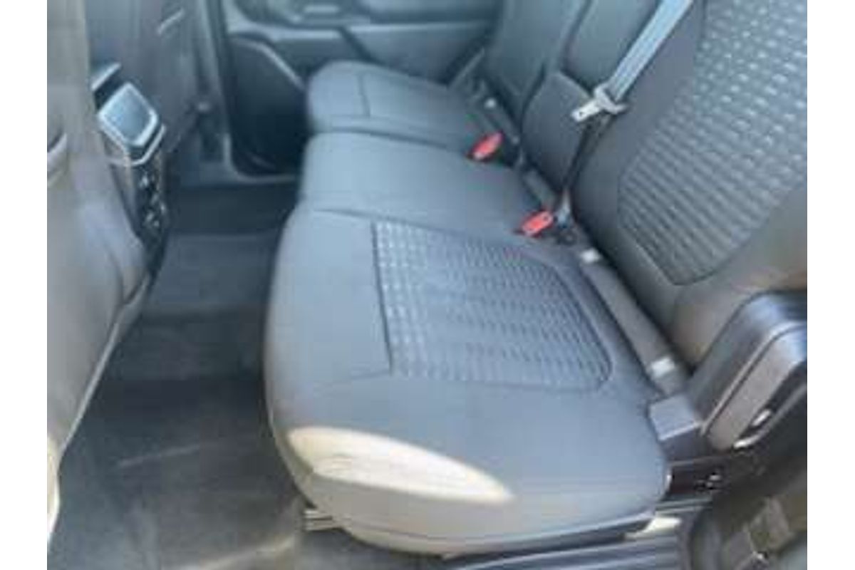 2025 Ford Everest Ambiente 2.0L