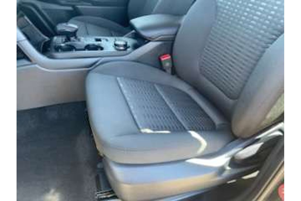 2025 Ford Everest Ambiente 2.0L