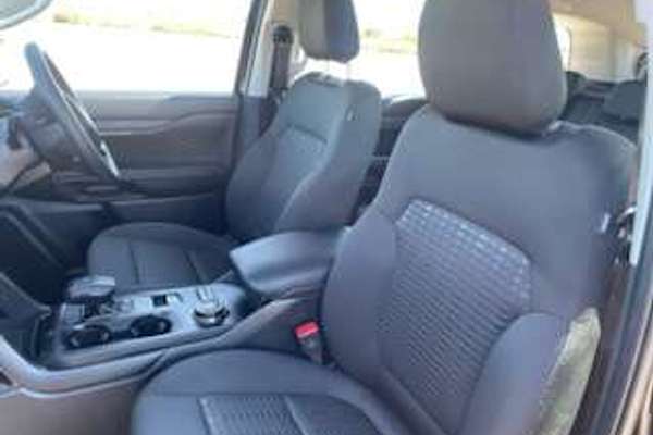 2025 Ford Everest Ambiente 2.0L