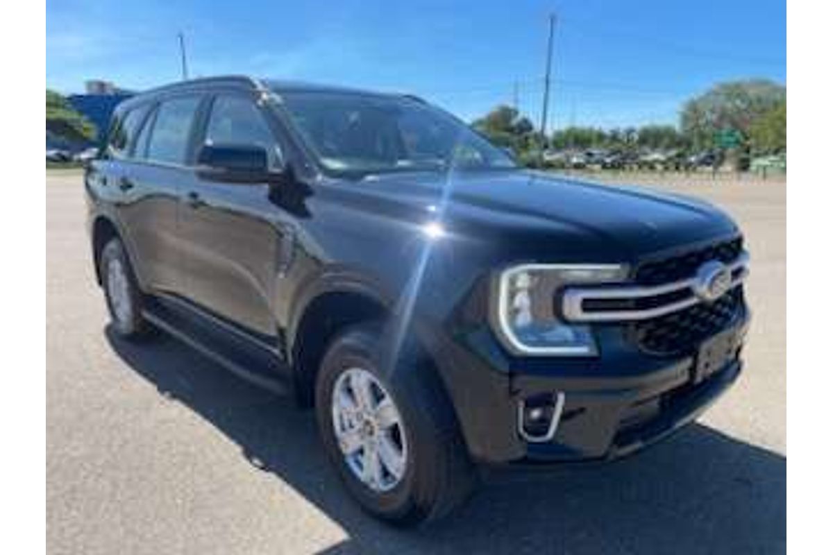 2025 Ford Everest Ambiente 2.0L