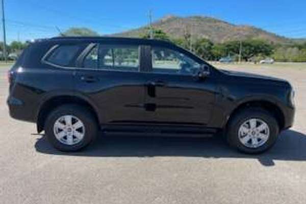 2025 Ford Everest Ambiente 2.0L