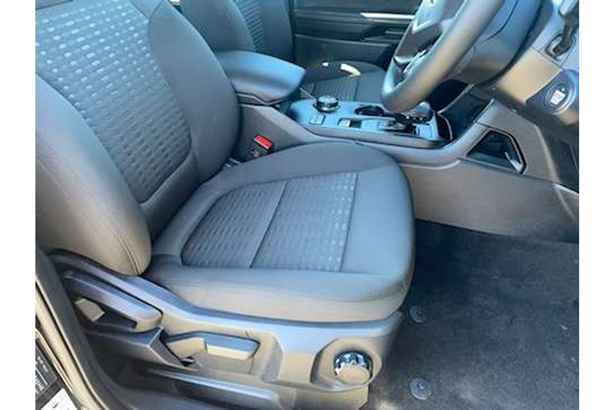 2025 Ford Everest Ambiente 2.0L