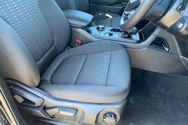 2025 Ford Everest Ambiente 2.0L