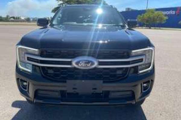 2025 Ford Everest Ambiente 2.0L