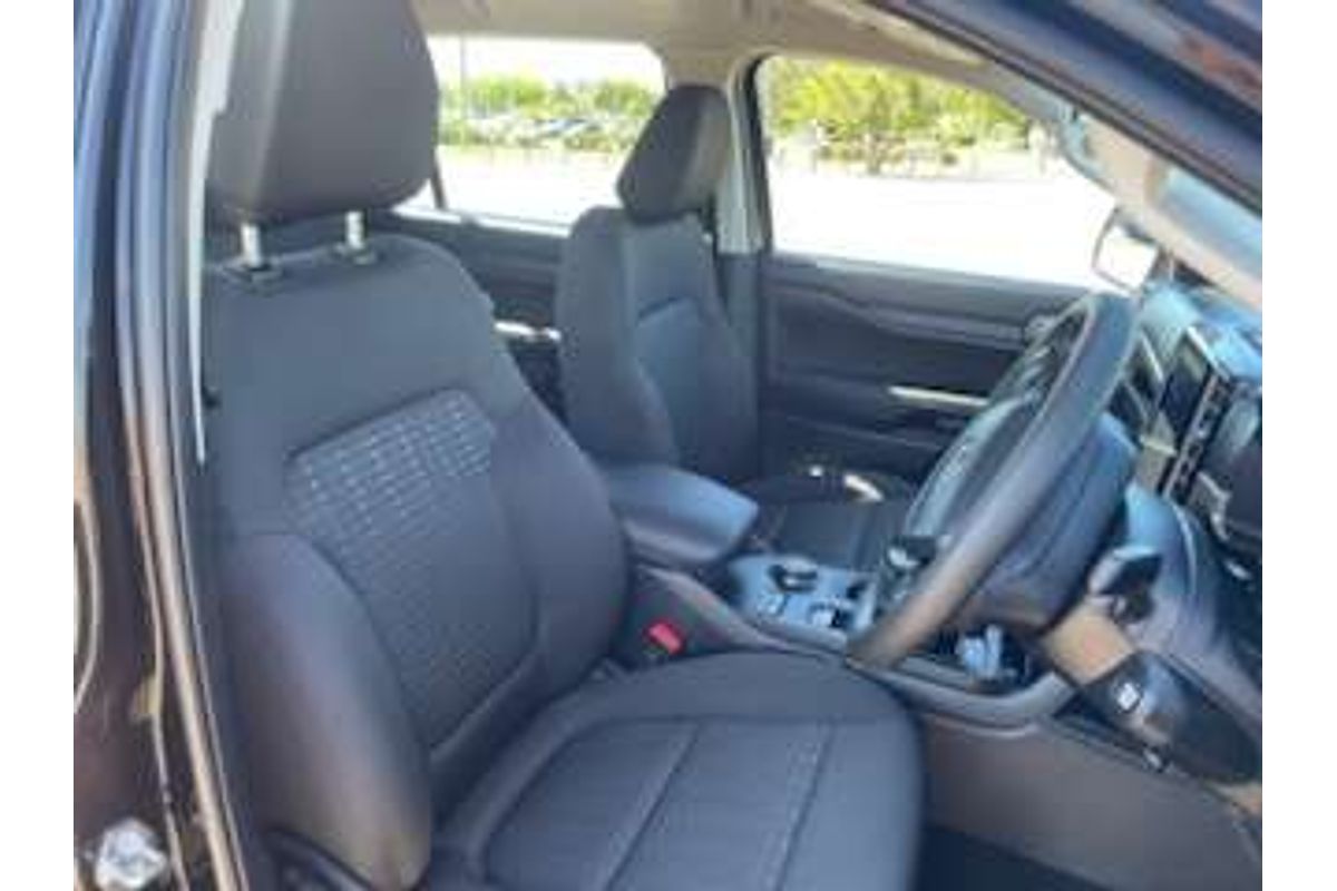 2025 Ford Everest Ambiente 2.0L