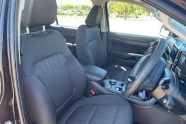 2025 Ford Everest Ambiente 2.0L