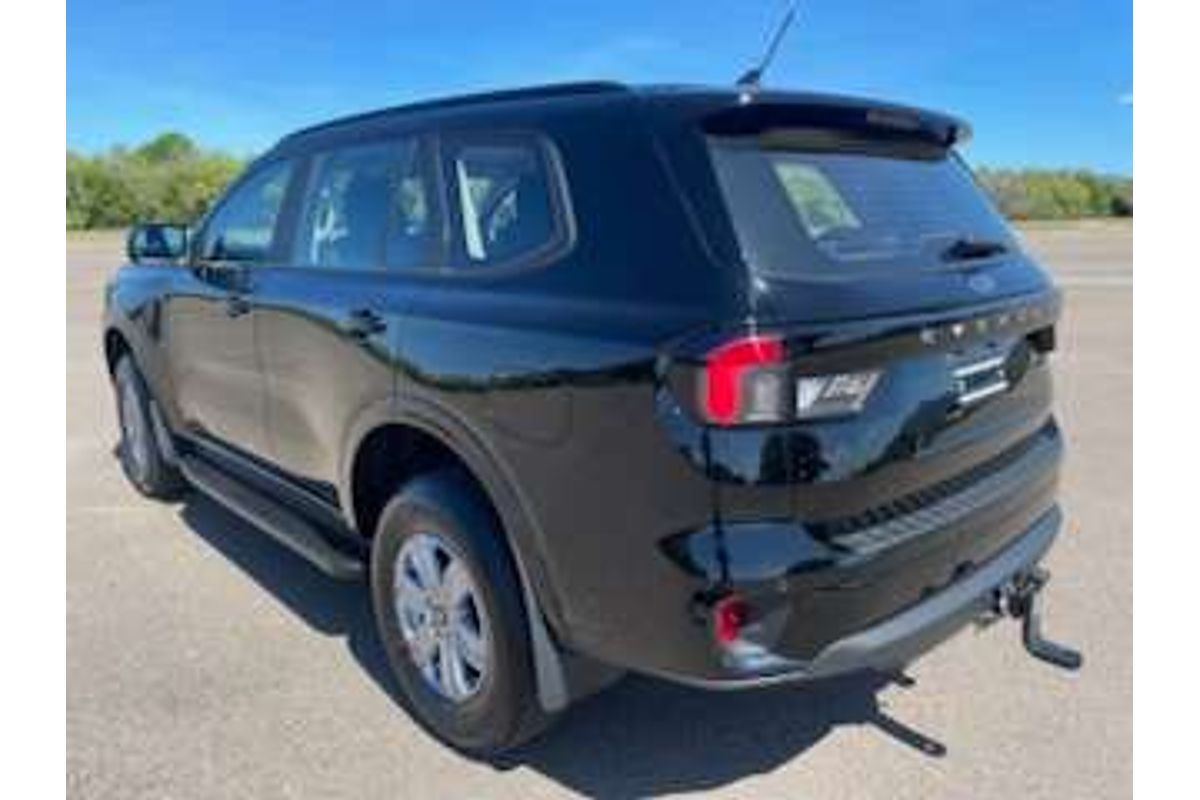 2025 Ford Everest Ambiente 2.0L