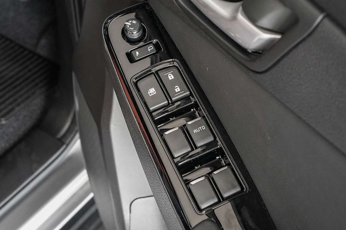 2025 Mazda BT-50 SP TF 4X4