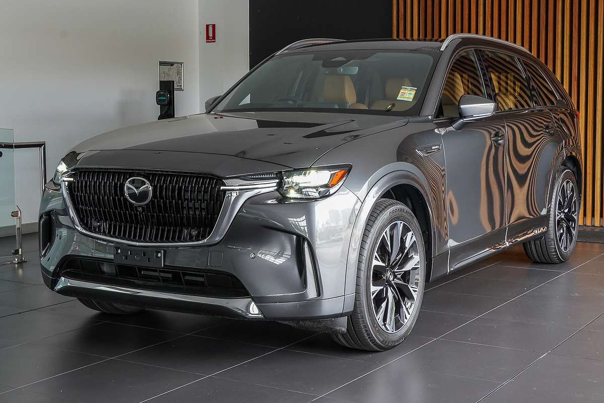 2025 Mazda CX-90 G50e Azami KK