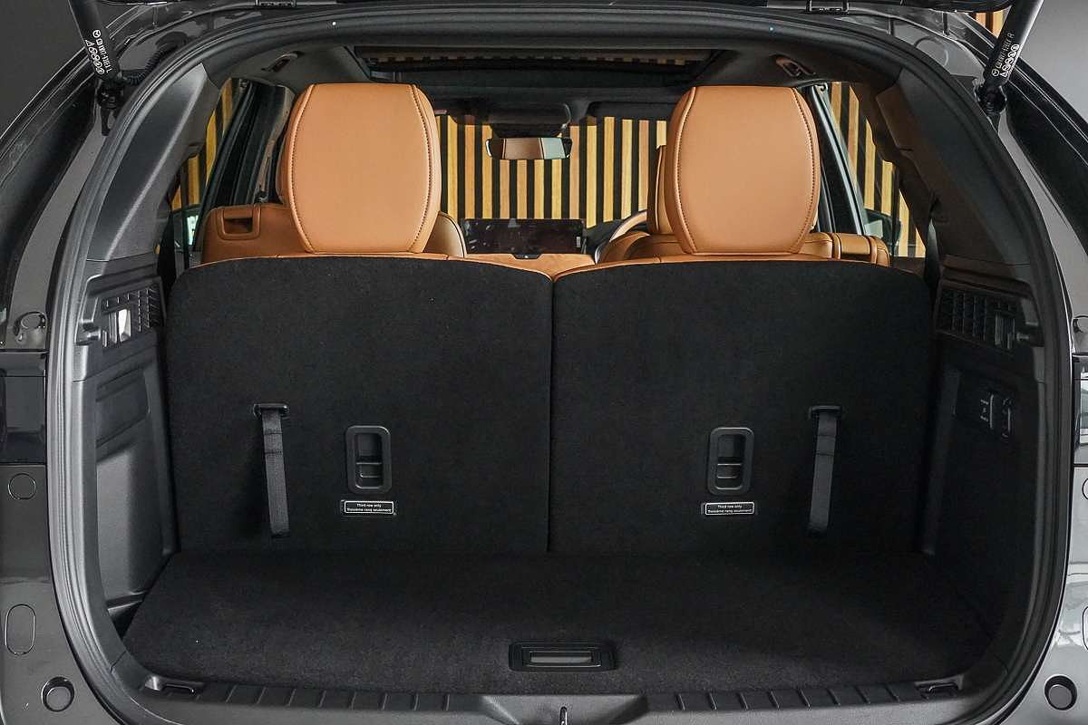 2025 Mazda CX-90 G50e Azami KK