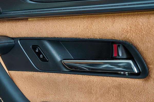 2025 Mazda CX-90 G50e Azami KK