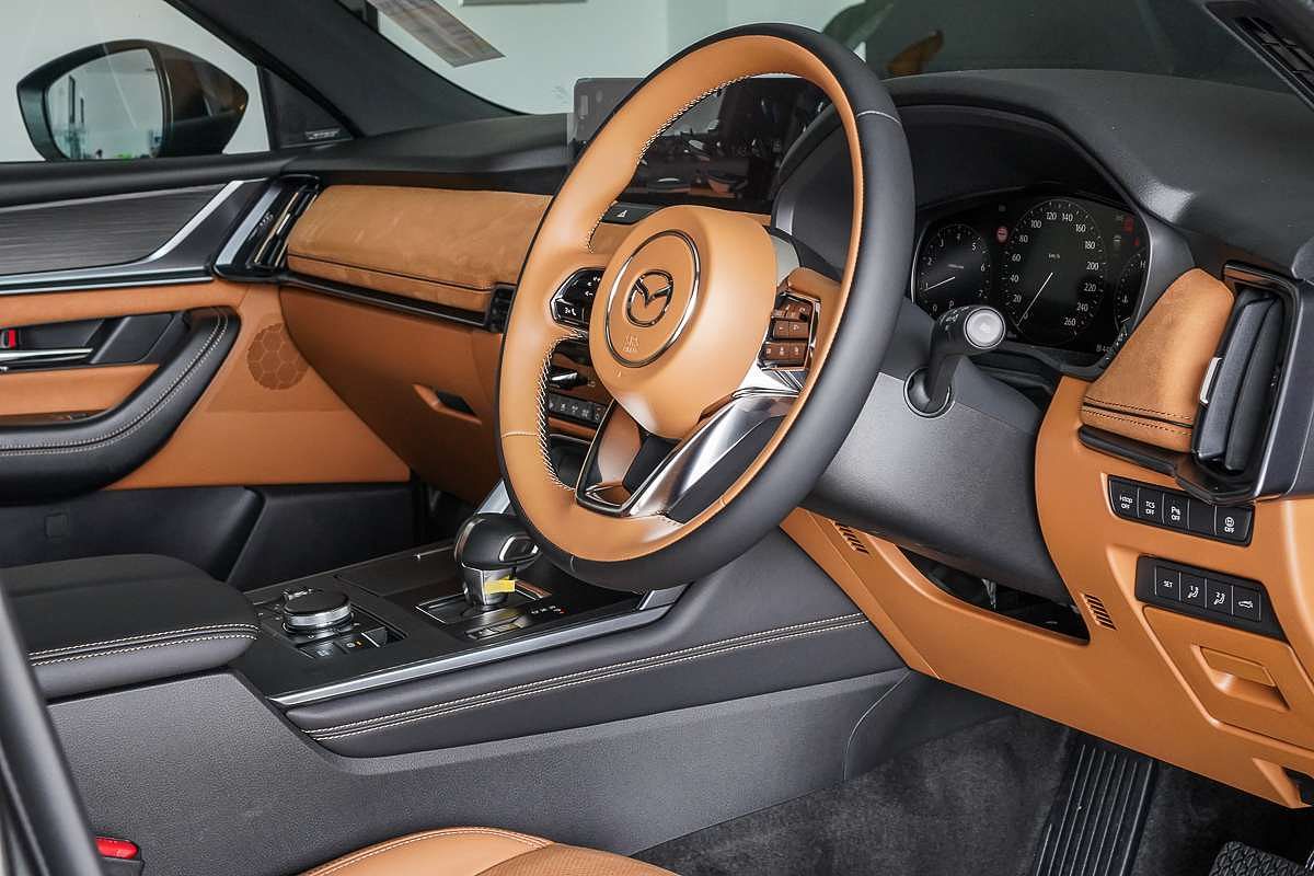 2025 Mazda CX-90 G50e Azami KK
