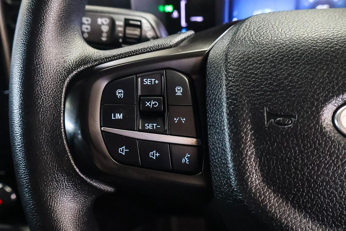 2023 Ford Everest Ambiente 2.0L