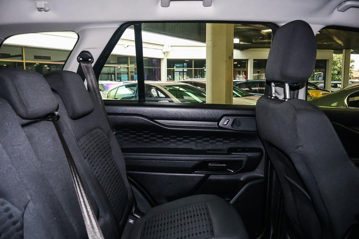 2023 Ford Everest Ambiente 2.0L