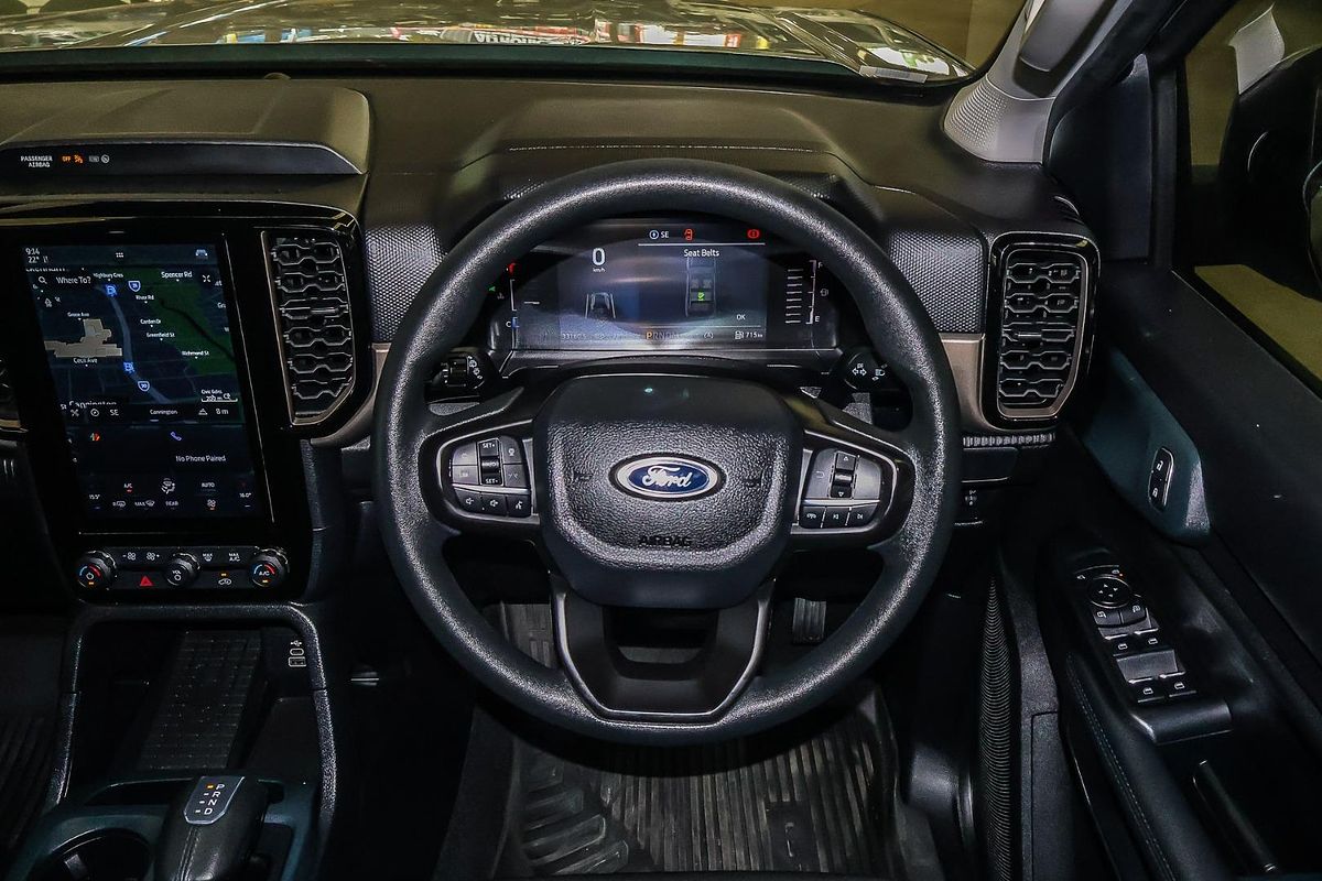 2023 Ford Everest Ambiente 2.0L