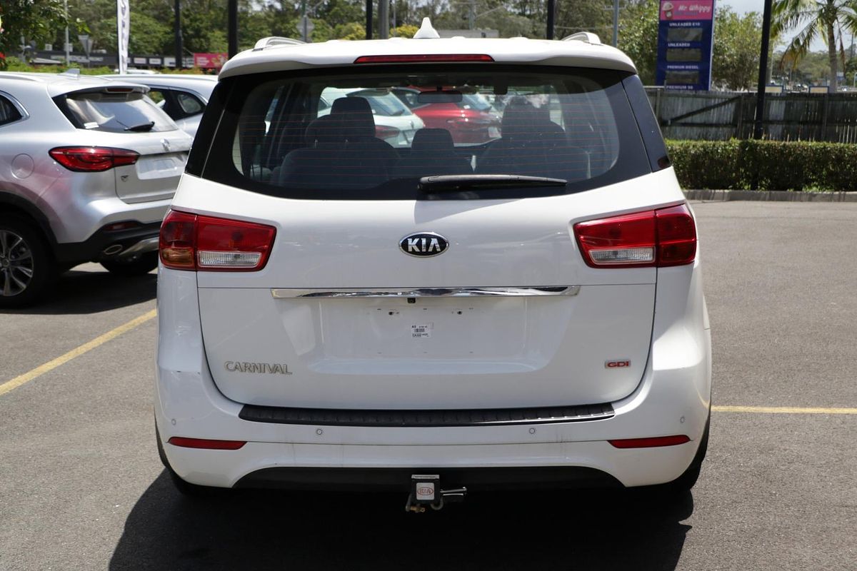 2015 Kia Carnival S YP