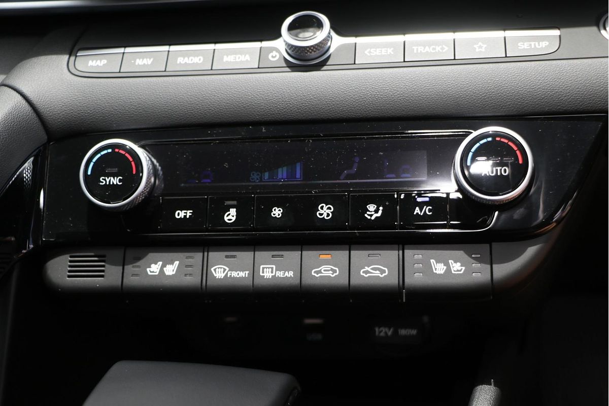 2025 Hyundai i30 Premium CN7.V2