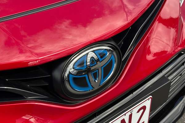 2024 Toyota Camry Ascent AXVH70R