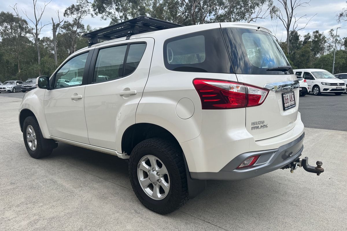 2020 Isuzu MU-X LS-M