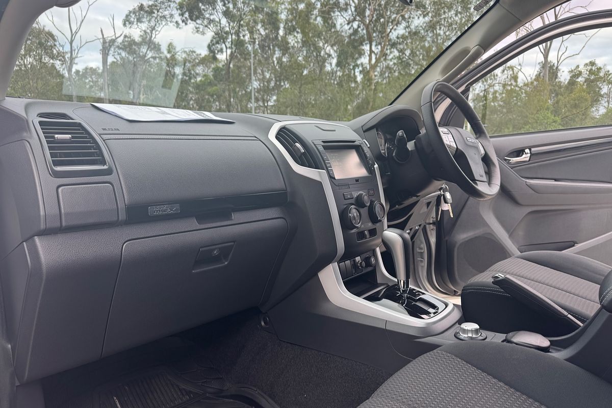 2020 Isuzu MU-X LS-M