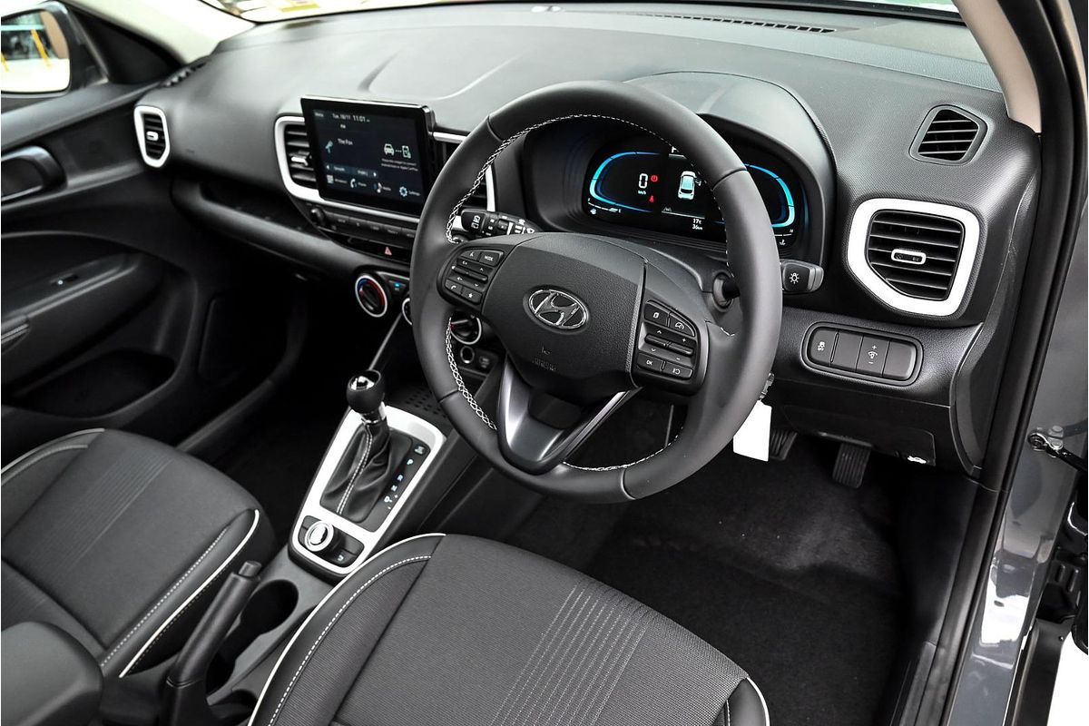 2025 Hyundai Venue Active QX.V5