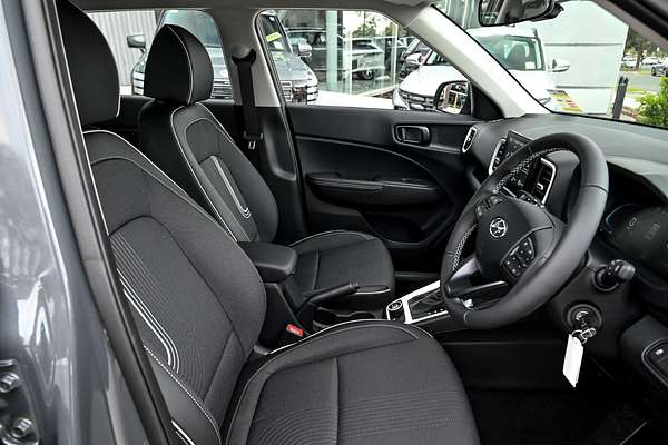 2025 Hyundai Venue Active QX.V5
