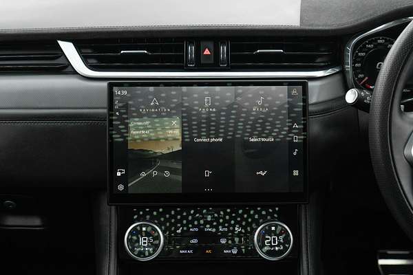 2024 Jaguar F-PACE SVR X761