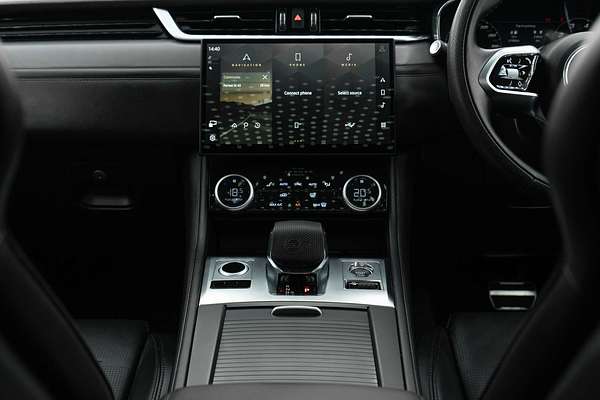 2024 Jaguar F-PACE SVR X761