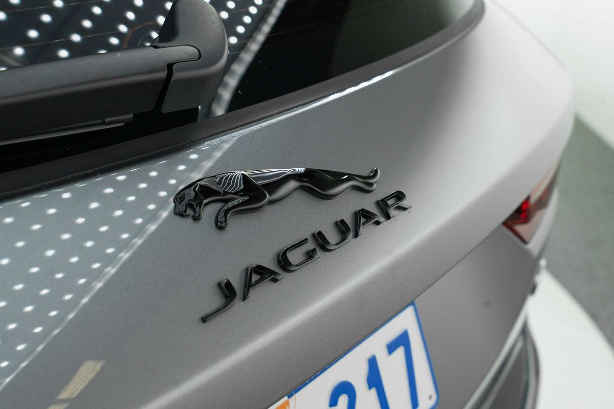 2024 Jaguar F-PACE SVR X761