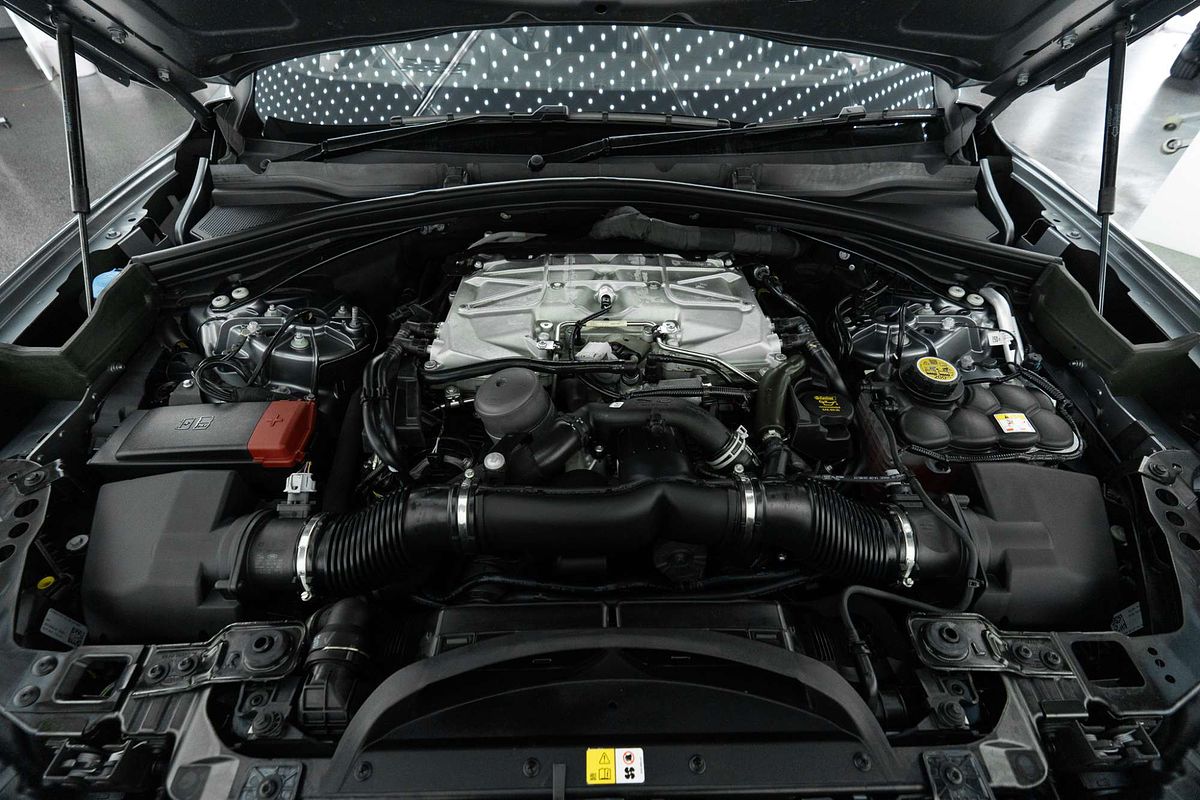 2024 Jaguar F-PACE SVR X761