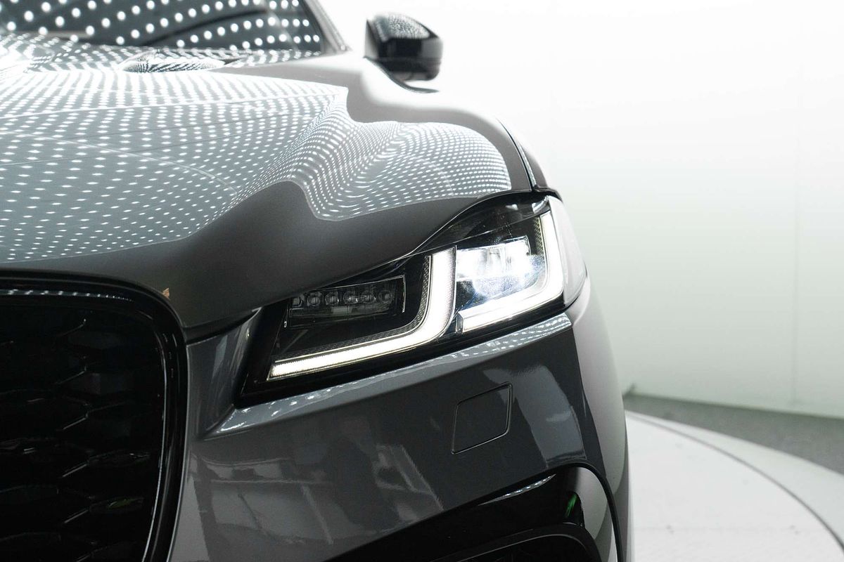 2024 Jaguar F-PACE SVR X761