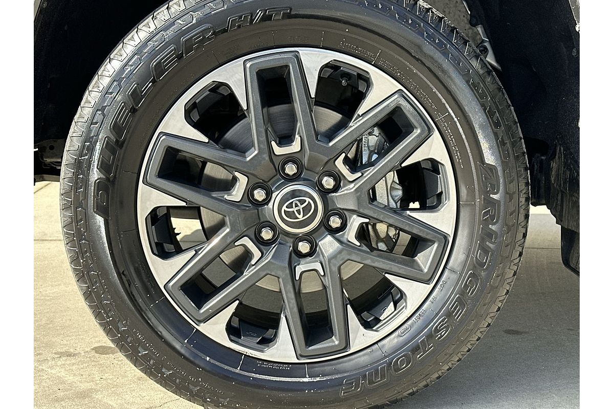 2024 Toyota Tundra Limited VXKH75L 4X4