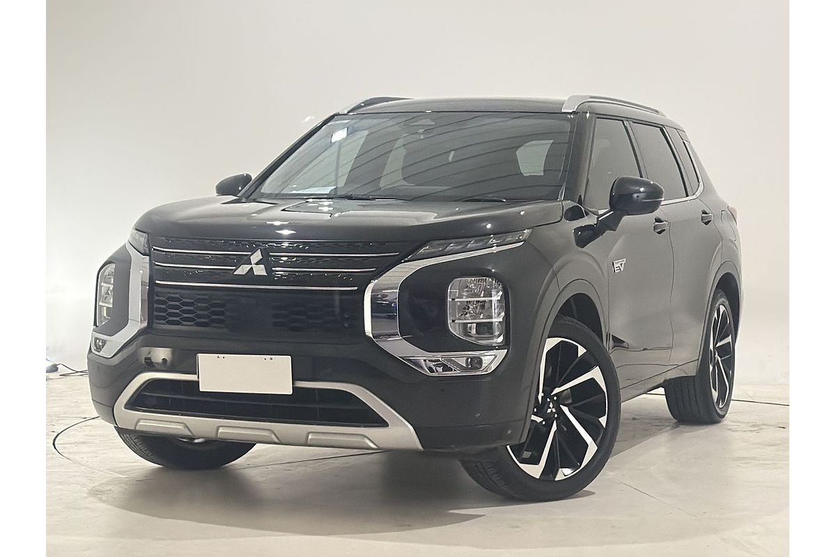 2023 Mitsubishi Outlander PHEV Exceed ZM