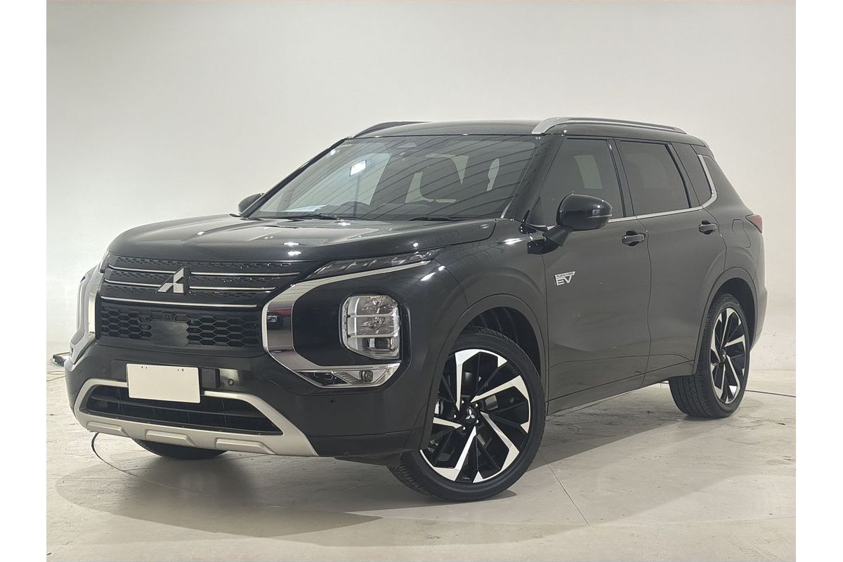 2023 Mitsubishi Outlander PHEV Exceed ZM