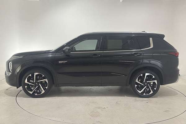 2023 Mitsubishi Outlander PHEV Exceed ZM