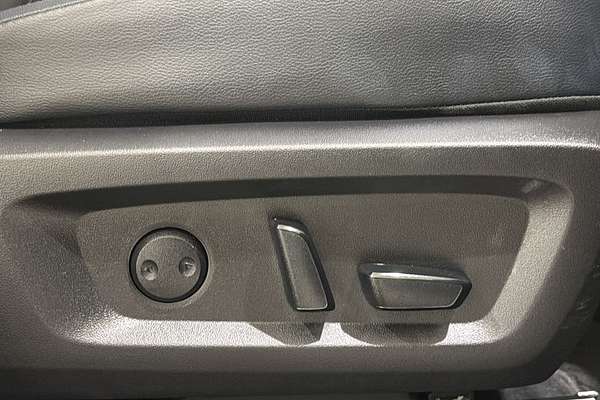 2023 Mitsubishi Outlander PHEV Exceed ZM