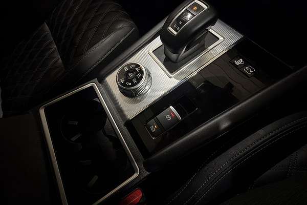 2023 Mitsubishi Outlander PHEV Exceed ZM