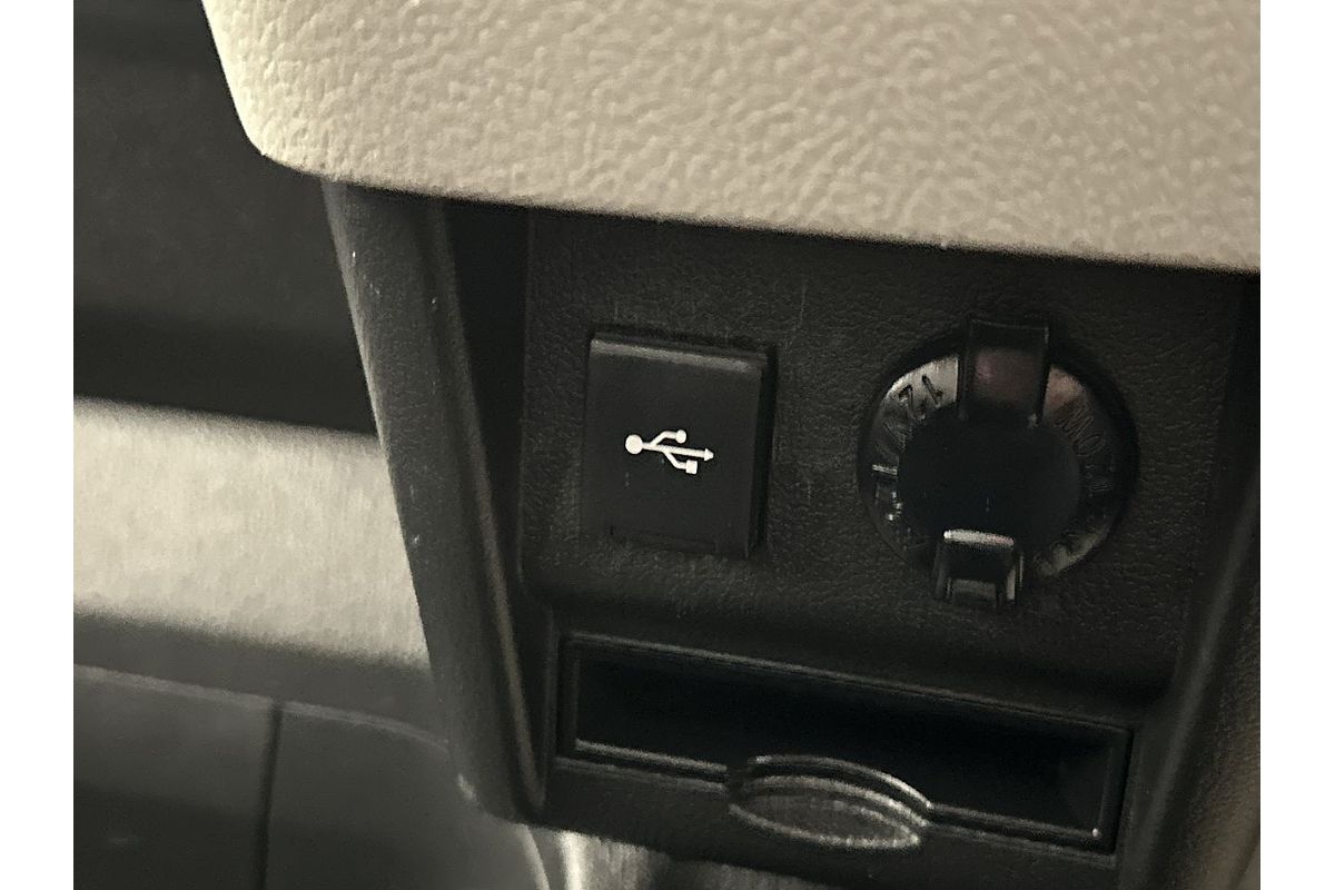 2021 Toyota Hiace Commuter GDH322R ELWB High Roof