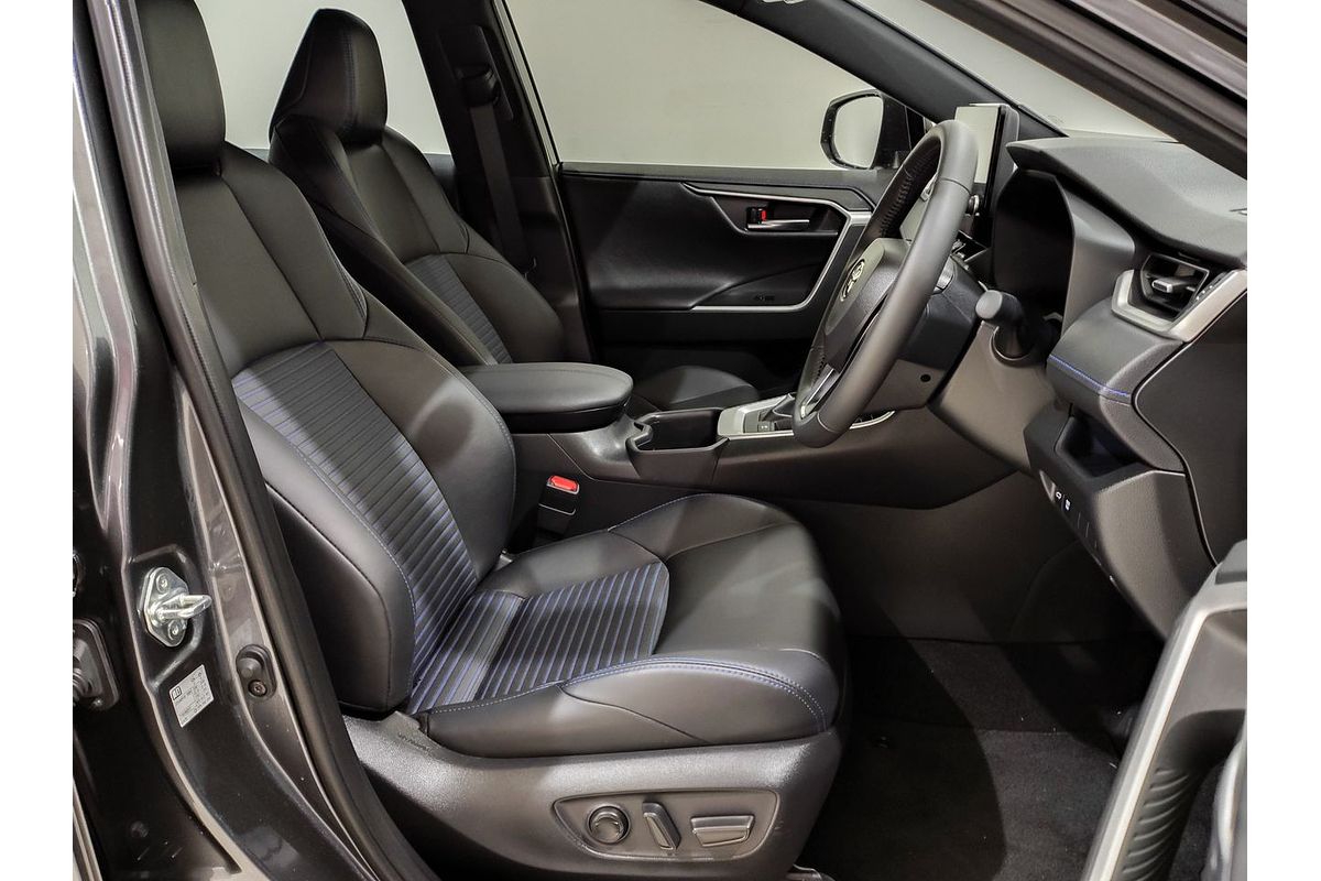 2024 Toyota RAV4 XSE AXAH52R